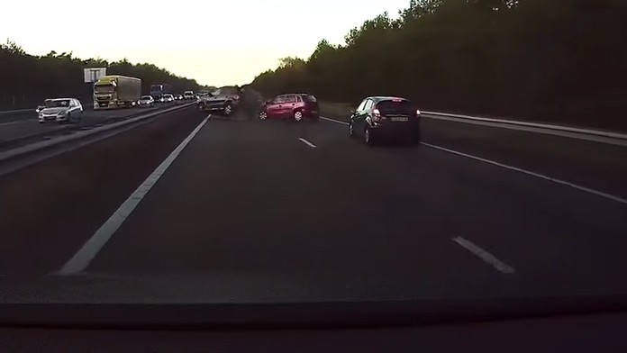 Šokujúce video z nehody. Tesla ju predpovedala skôr ako sa stala