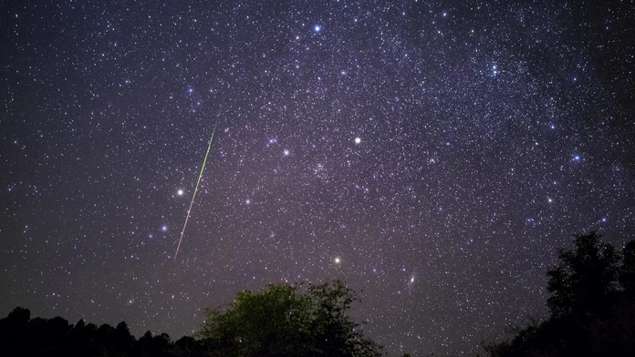 Meteorický roj Lyríd. 
