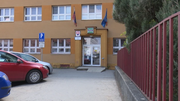 Z trezoru miznú peniaze.