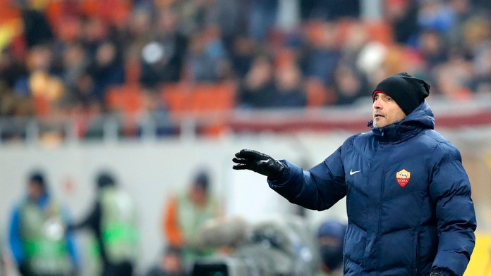 Kouč AS Rím Luciano Spalletti počas duelu EL na pôde Astrii Giurgiu.