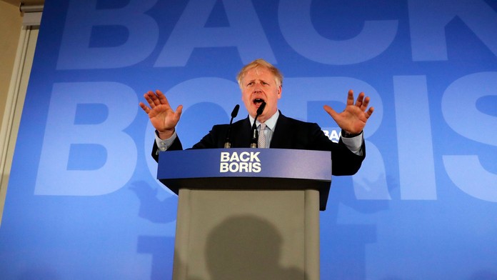 Boris Johnson oznámil rezignáciu. Premiérom zostane do zvolenia nového lídra strany