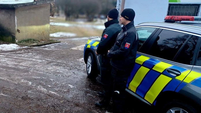 Pošmykol sa na ľade a ležal v kaluži krvi. 