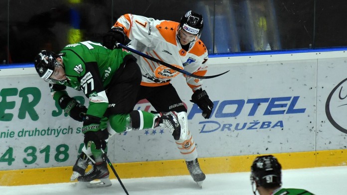 Petra Vajdová a Gabika Marcinková v seriáli Pán profesor