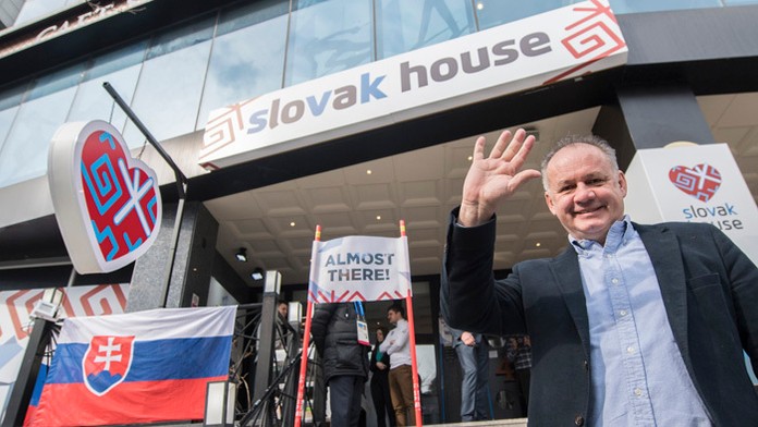 Konzumácia čerstvého snehu je vraj neškodná.