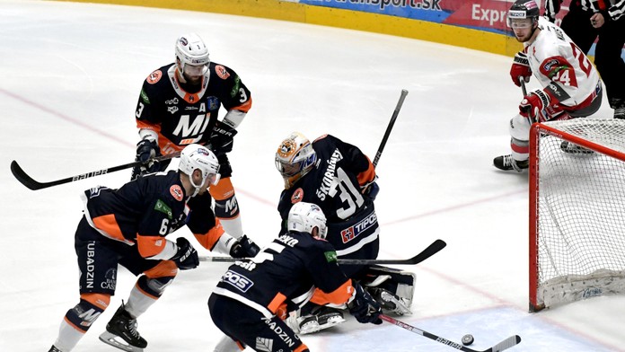 Radosť a plač. V premiérovom boji nových trénerov sa tešili Michalovce, Prešov zostáva na chvoste