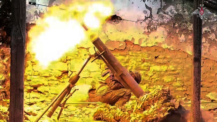 Rusi začali používať na Ukrajine novú zúfalú taktiku. Ruské „ťavy“ končia s veľkými stratami