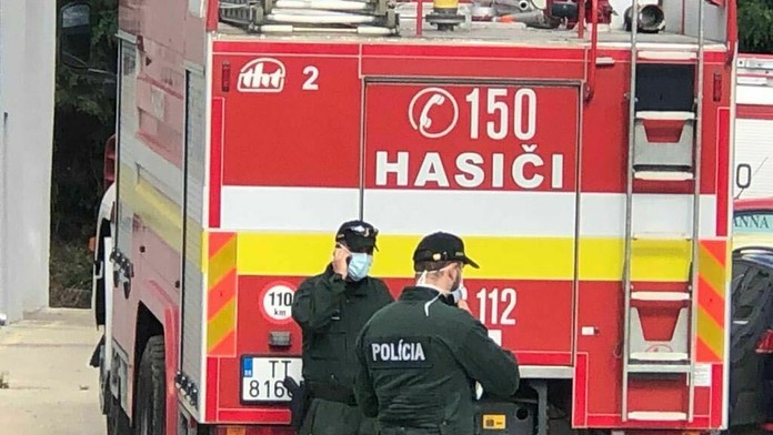 Horský vodca Igor Trgina, reportér Ján Tribula a Silvia Lakatošová na túre.