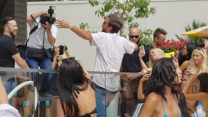 Scott Disick na párty.