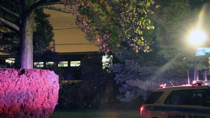 V New Yorku havaroval vlak.