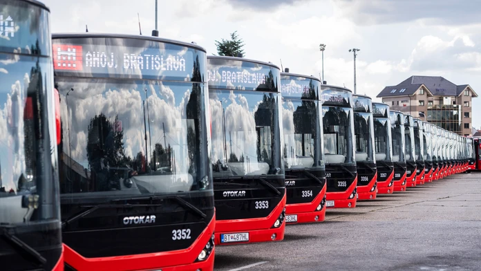 V Bratislave budú od februára všetky zastávky autobusov a trolejbusov MHD na znamenie. Dôvodom je energokríza