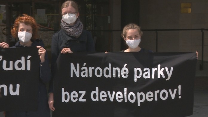 Aktivisti za Demänovskú dolinu bez developerov