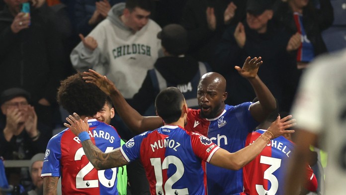 Oslavujúci hráči Crystal Palace