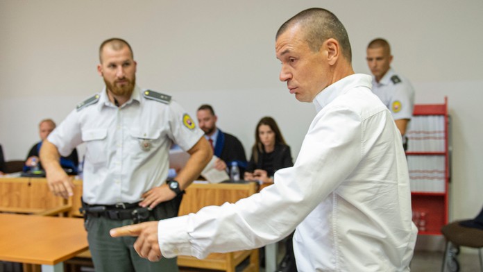 Peter Tóth na hlavnom pojednávaní v kauze zmeniek.