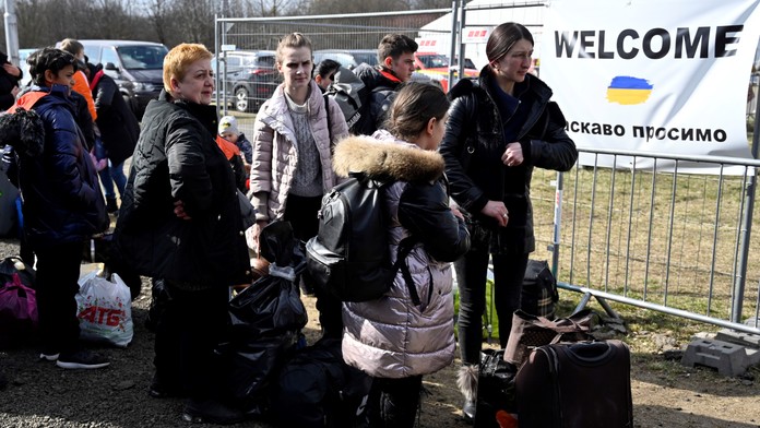 Slovensko je na chvoste v pomoci ukrajinským utečencom. Lídrom je jeden z našich susedov