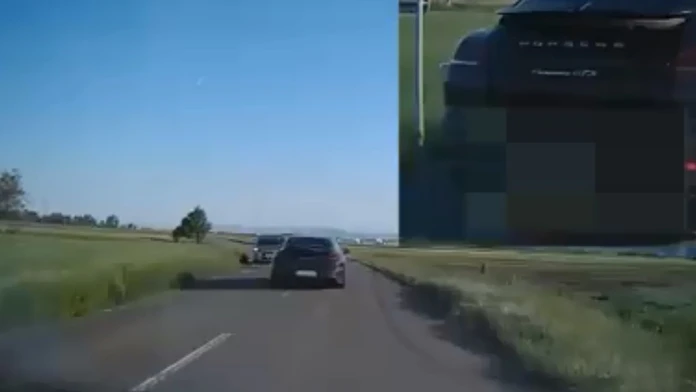 Záber z kamery. 
