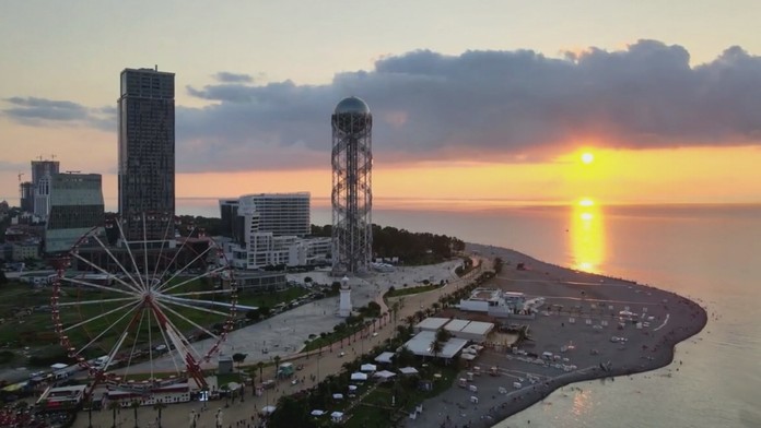 Gruzínsko sa otvára svetu.