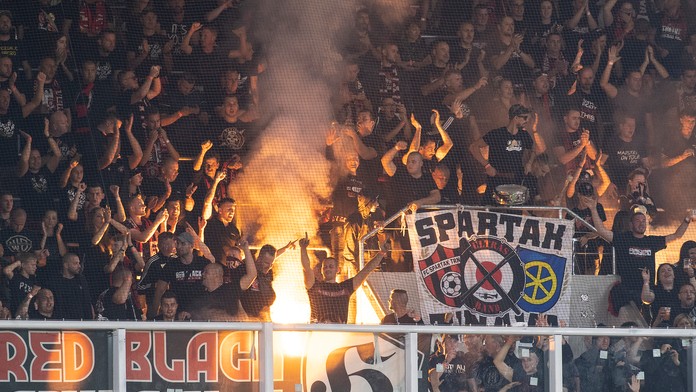 Andraž Šporar zo Slovana oslavuje gól v dohrávke 8. kola proti Trnave.