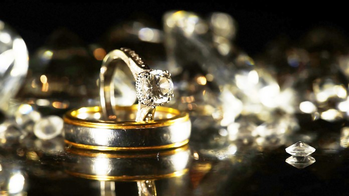 Hasiči z Galanty zachraňovali z rieky Čierna Voda koňa.