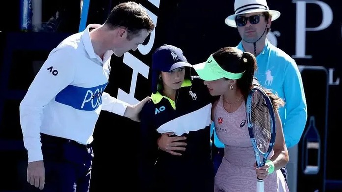 VIDEO: Všetkým stuhla krv v žilách. Na Australian Open boli diváci svedkami hororového momentu