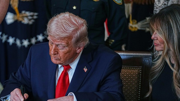 Vojna s Iránom sa skončí, keď to pocítim v kostiach, vyhlásil Trump