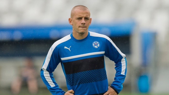 Na snímke Vladimír Weiss ml. počas tréningu pred zápasom B-skupiny na Majstrovstvách Európy vo futbale medzi Walesom a Slovensko