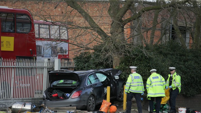 V Londýne vletelo auto do skupiny chodcov.