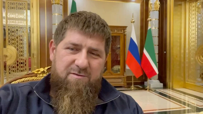 Kadyrovova otočka: „Citové vydieranie“ zabralo, žiadny odchod z funkcie sa nekoná