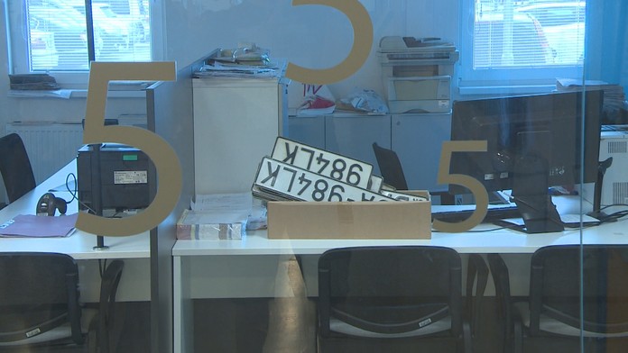 Slovensko má problém s dodávkami nových EČV. Čakať môžete aj niekoľko týždňov