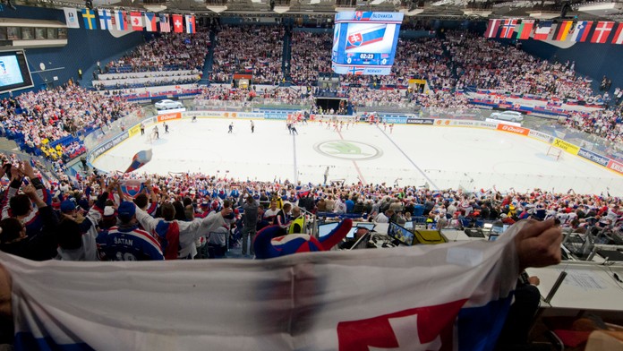 Slovenskí fanúšikovia počas MS 2015 v Ostrave