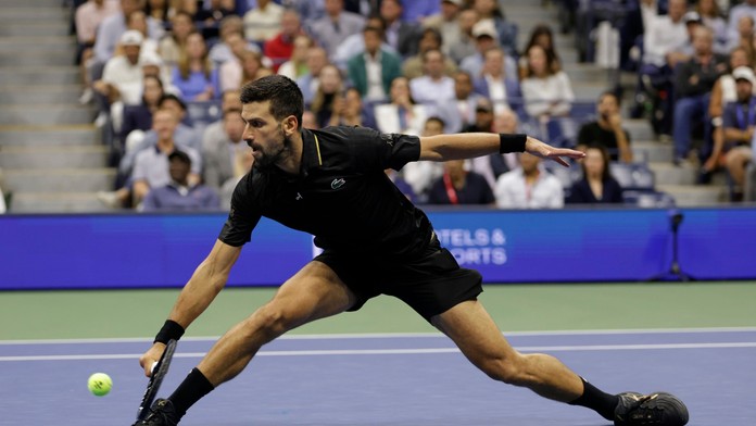 VIDEO: Novak Djokovič postúpil do rekordného grandslamového semifinále. Po zápase venoval dcére tanec