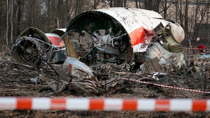 Časť havarovaného poľského špeciálu pri ruskom meste Smolensk z 11 apríla 2010, v ktorom zahynul Lech Kaczynski.