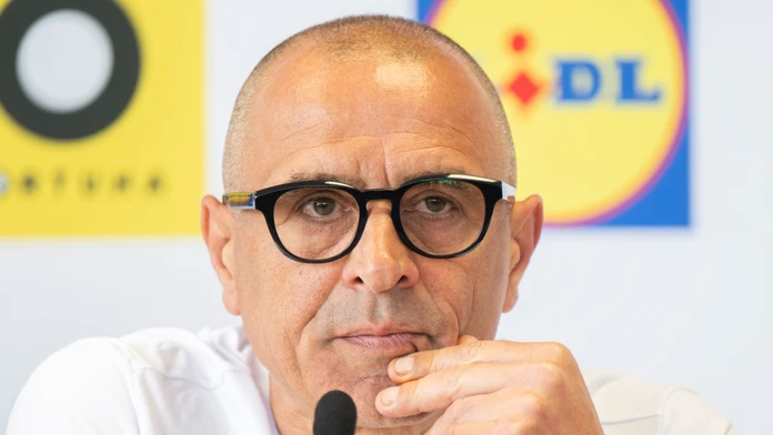 Francesco Calzona zarába kráľovsky. Pozrite si platy reprezentačných trénerov Slovenska