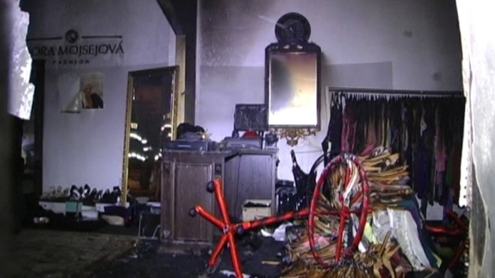 Požiar v butiku Nory Mojsejovej