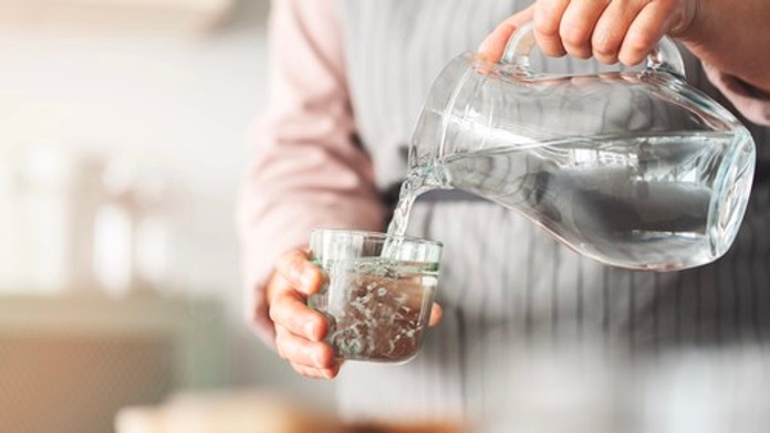 Používame ich denne a netušíme, čo robia s mozgom. Chemikálie vo vode môžu vážne škodiť zdraviu