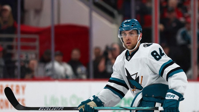 Skúsený český obranca uzavrel zámorskú kapitolu. Z NHL sa sťahuje do švajčiarskeho veľkoklubu