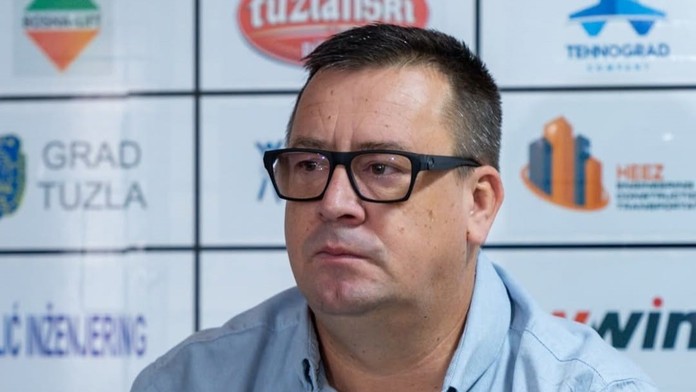 Prezident sa nemaznal s nikým. Klub na jeseň získal len dva body, „padáka“ dostali všetci hráči aj tréner