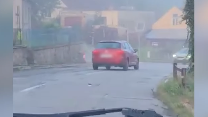 VIDEO: Českí policajti sa nestačili čudovať. Hodnota, ktorú nafúkal opitý vodič, im vyrazila dych