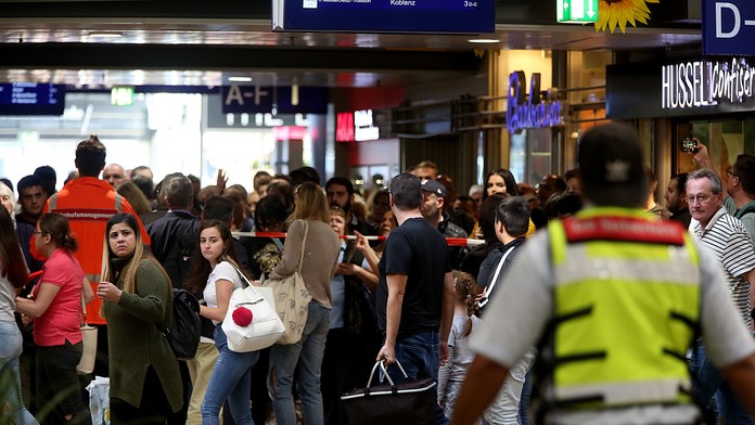 Rukojemnícka dráma v Kolíne v Nemecku