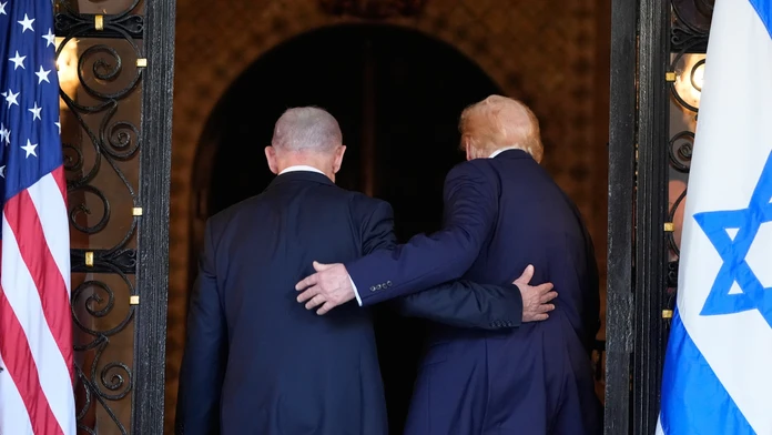 Netanjahu prijal Trumpovo pozvanie do Rady mieru