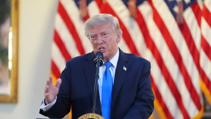 „Sme pripravení uskutočniť ďalší útok, kedykoľvek budeme chcieť.“ Trump sa opäť vyhráža Iránu