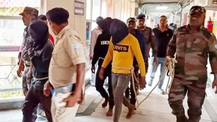 Ohavný útok na dovolenke. Ženu skupinovo znásilnili pred očami jej muža, pár skončil v nemocnici