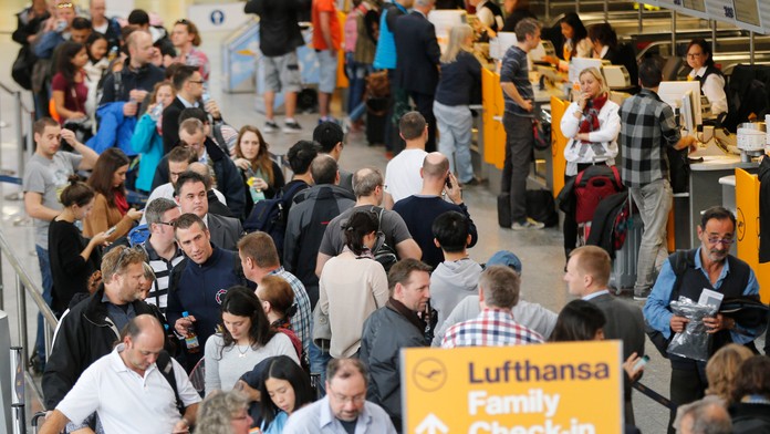 Lufthansa ruší stovky letov