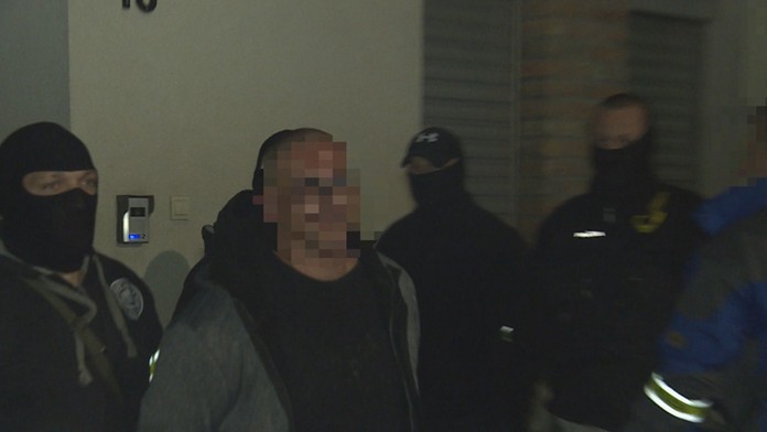 Zo Zuzky Kravárikovej je sexy blondínka. Vyzerá prekrásne!.mp4