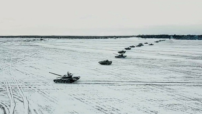 Ruská armáda počas civčenia v Bielorusku.