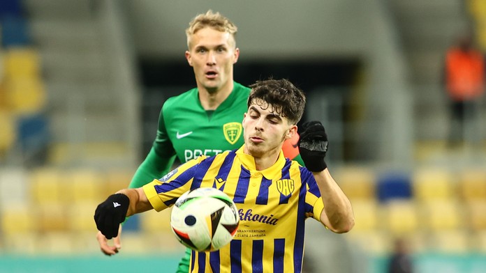 Jeho skvelá forma neostala bez povšimnutia. Voyo Hráčom mesiaca Niké ligy sa stala opora DAC