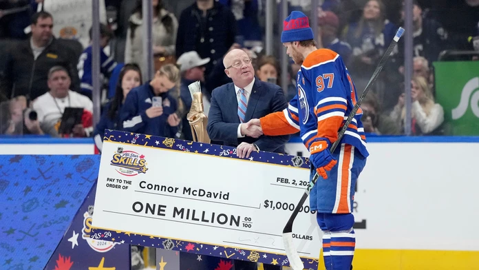 NHL: Súťaže zručností ovládol McDavid. Hviezdu Tampy Bay fanúšikovia vypískali