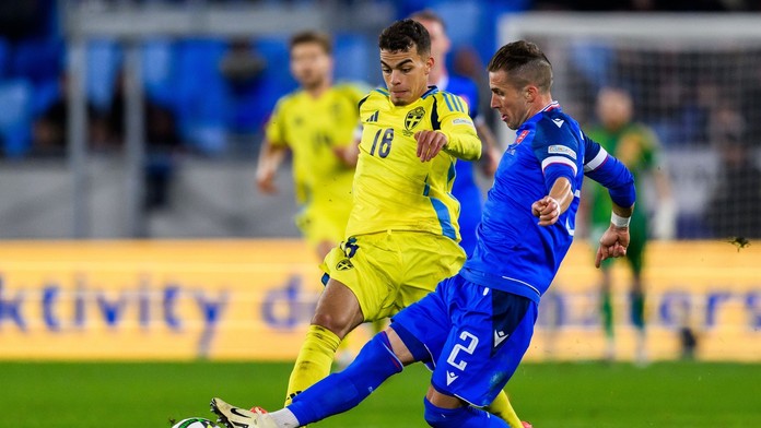 V kľúčovom zápase vo Švédsku bude k dispozícii aj opora defenzívy. Peter Pekarík pomôže Slovensku