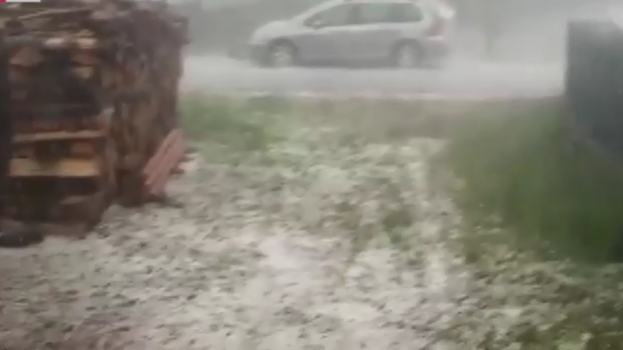 Tornádo v Poľsku napáchalo poriadne škody.