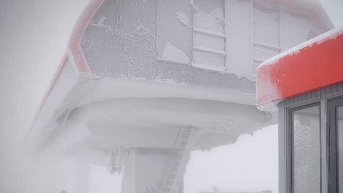 Na Chopku dosiahla rýchlosť vetra silu orkánu