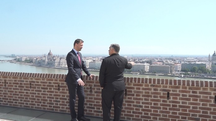 Zľava Heger a Orbán.